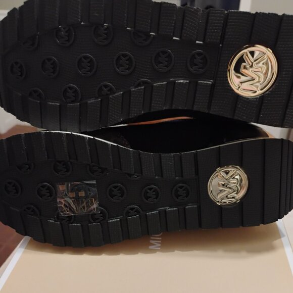 Michael Kors Maddy Logo Trainer Sneaker-New in Box! - Picture 3 of 7